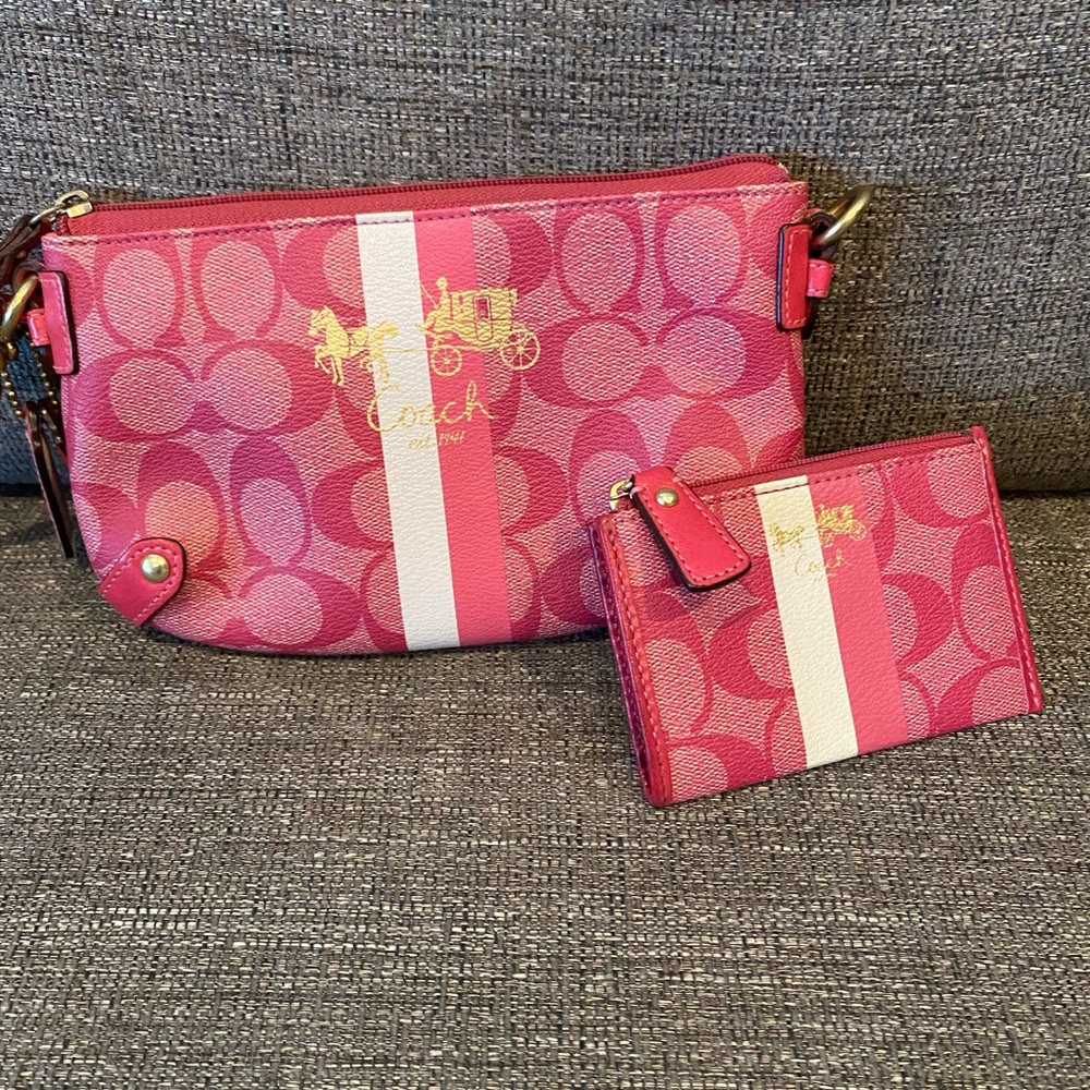 COACH wristlet w/matching card holder